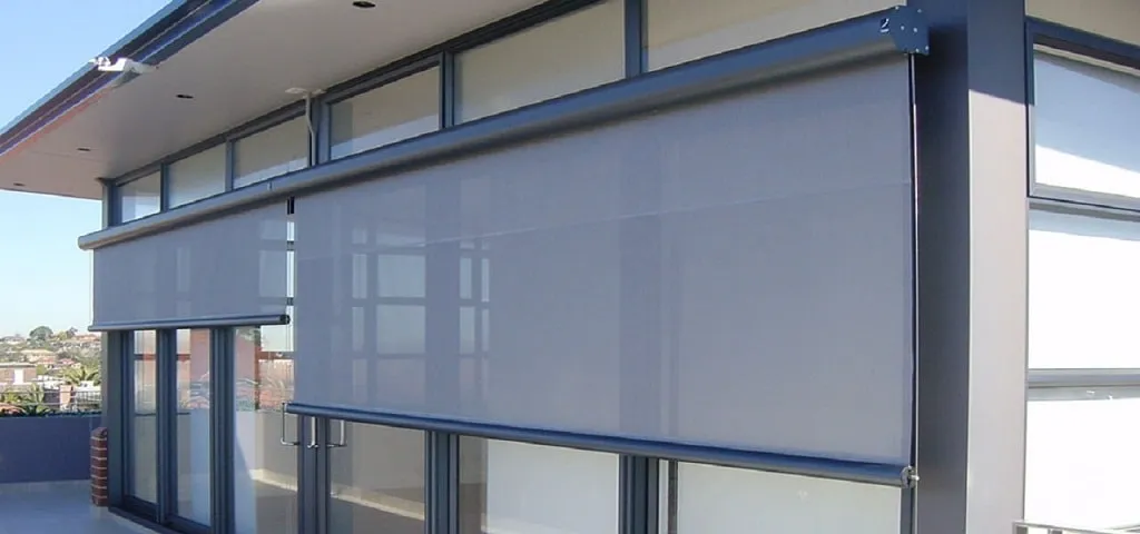 roller blinds out door